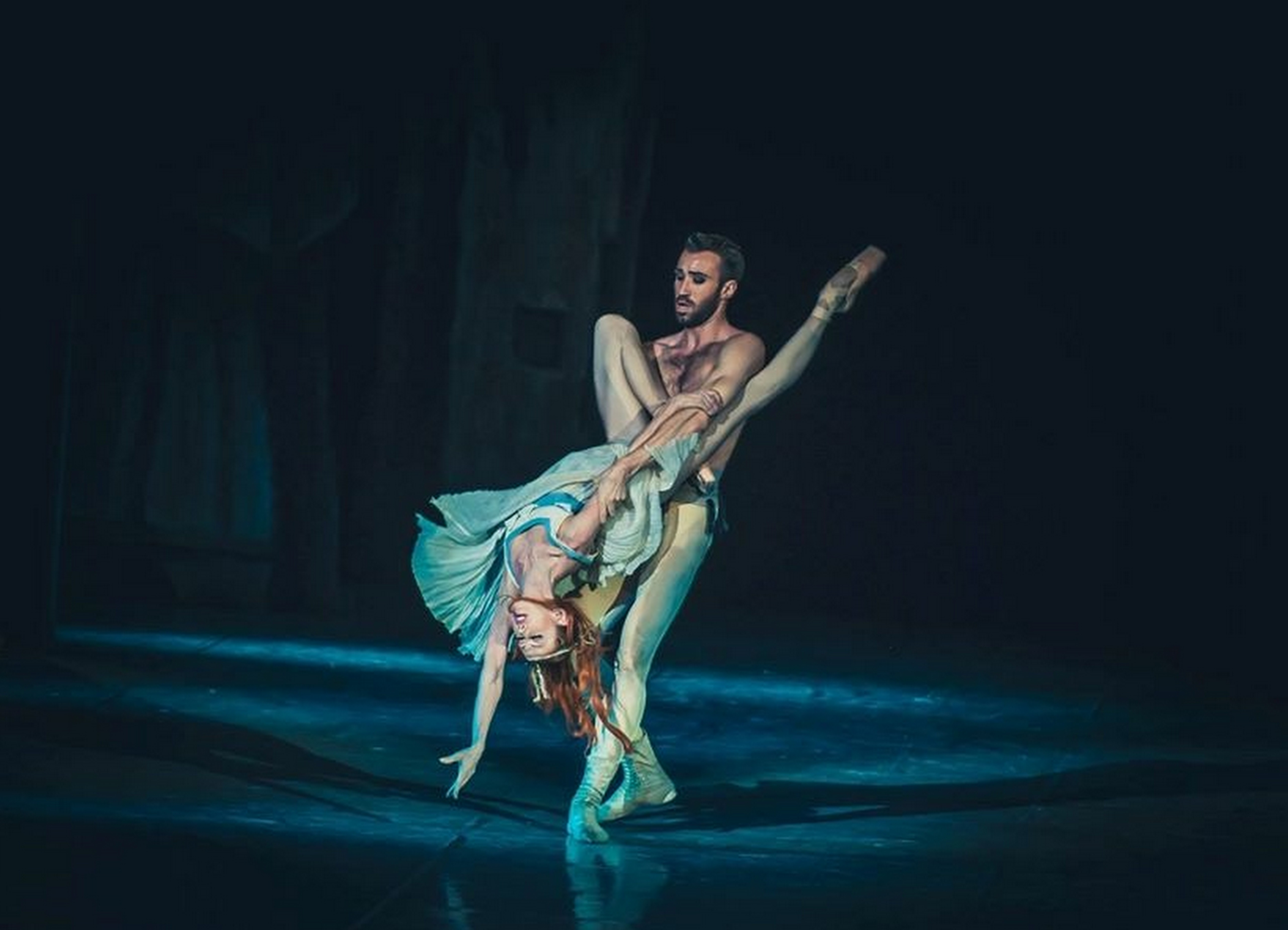 Baianos prestigiam companhia russa de balé no TCA